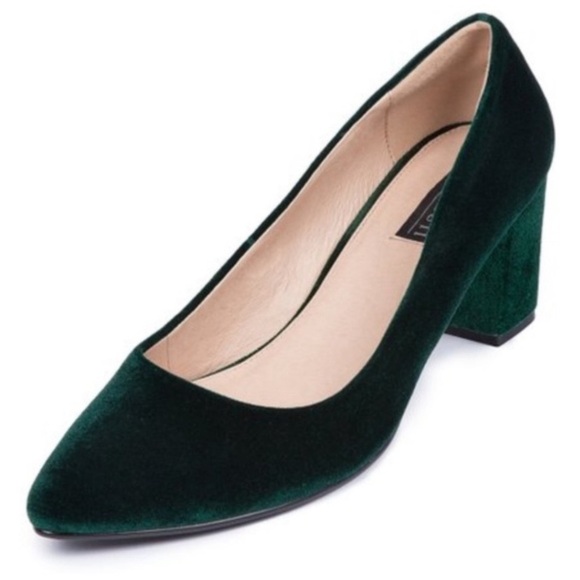 Eloquii Emerald Green Velvet Festive Heels Size 9 Wide - Picture 2 of 12